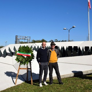 Il Colonnello Davide marini insieme all'alpino Silvio Garelli