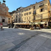 Mondovì, liquido oleoso macchia la nuova pavimentazione del Borgheletto: individuato il responsabile