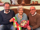 Laura Giletta, ha festeggiato a Lagnasco 101 anni con il sindaco Roberto Dalmazzo e il vice Oscar Fiore