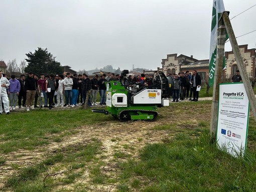 Nel progetto di viticoltura di precisione oltre 150 studenti dell'Enologica di Alba