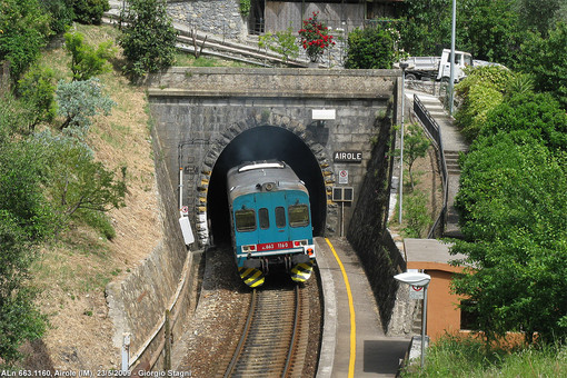 La stazione di Airole