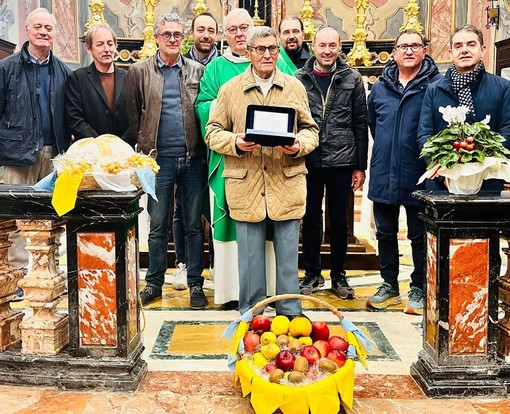 La premiaizone del signor Giovanni Cicotero