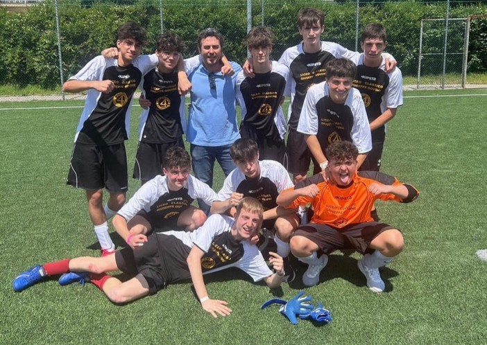 Il Liceo Govone di Alba si è aggiudicato il titolo provinciale scolastico di calcio a 5