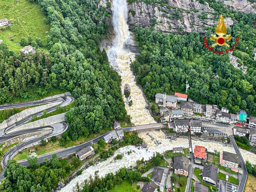 Piogge e frane nel nord del Piemonte:  decine di evacuati dai Vigili del Fuoco.  Famiglia con neonata salvata dalle acque  del torrente Orco [FOTO E VIDEO]
