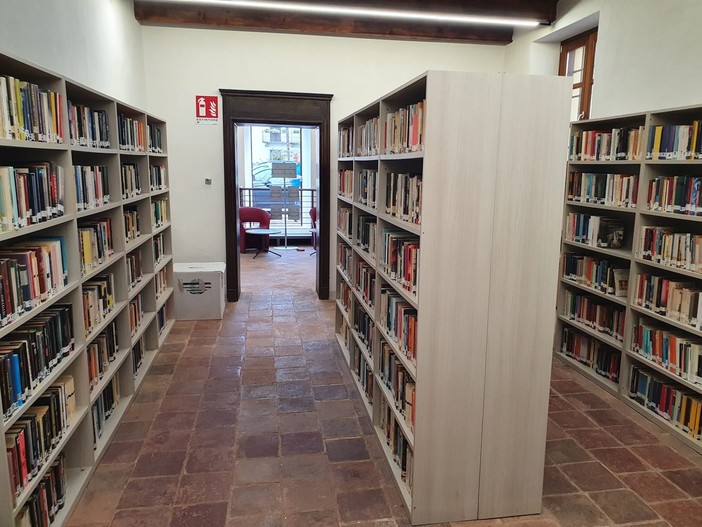 Manta inaugura la nuova  sede della biblioteca civica  all'interno di Cascina Aia