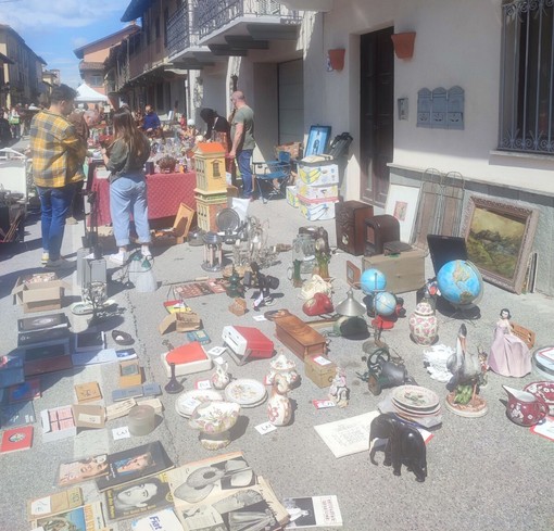 Domenica 2 giugno l'ultimo mercato dell'antiquariato a Cherasco