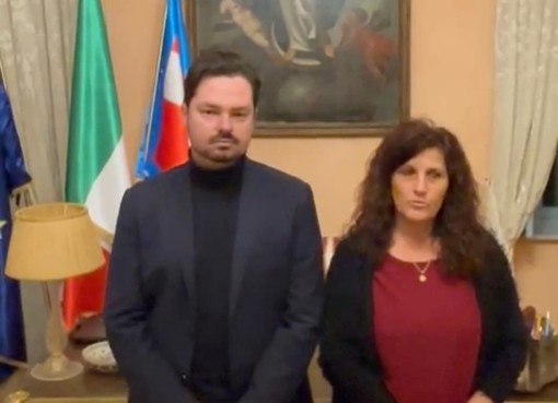 Il sindaco Alberto Deninotti e l'assessore alle Politiche sociali Anna Maria Mallone