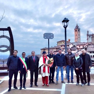 A Monforte d’Alba inaugurato il parcheggio panoramico con 44 posti auto