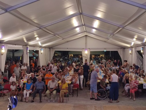 Un momento della serata di Monastero di Dronero