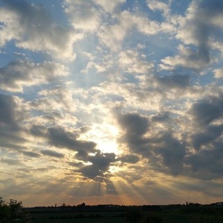 Bel tempo e temperature gradevoli fino a giovedì, prima di una brusca ritirata dell'estate