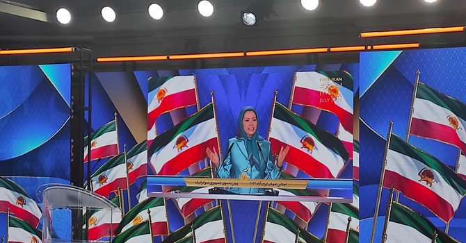 La leader della resistenza iraniana Maryam Rajavi