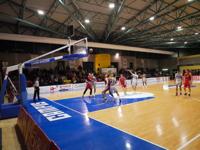 BASKET SERIE C / Campus inizia l’anno battendo Lerici e chiude terza il girone d'andata