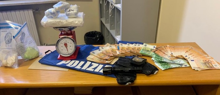 Più di un chilo di cocaina, tre arresti e dieci denunce: operazione Mazinga, duro colpo allo spaccio nel Cuneese