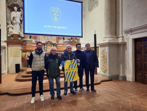 Saluzzo, Monastero della Stella, la presentazione della prima maglia uffici8ale dell'Olimpic