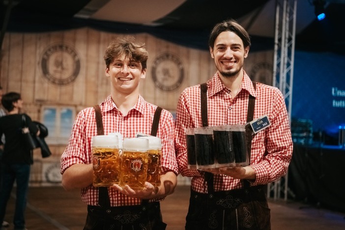 Oktoberfest Cuneo, oltre 300 gli iscritti per lavorare durante la manifestazione dedicata alla birra