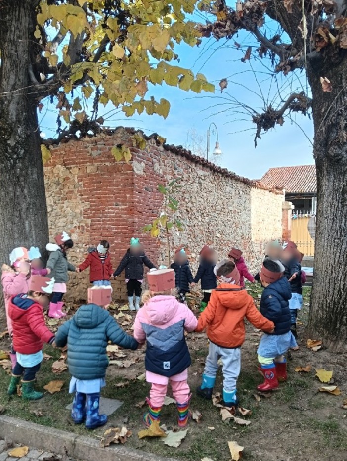 Alla scuola dell’infanzia di Piozzo si è festeggiata la giornata nazionale degli alberi