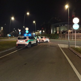 Atti vandalici al cimitero e nel centro storico ad Alba: le telecamere in aiuto della Polizia municipale