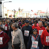 Straconi in red: camminata solidale per dire basta alla violenza di genere