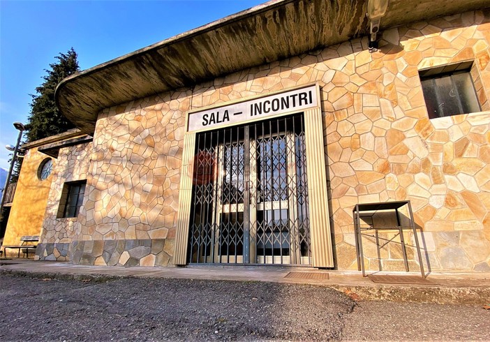 L'ingresso della sala incontri di Paesana