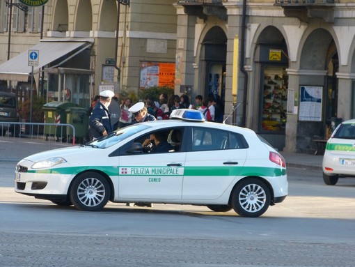 Per la Municipale di Cuneo 68 interventi per incidenti e 37 patenti ritirate in tre mesi