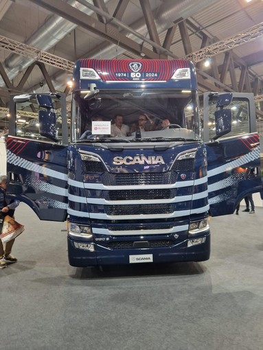 La Bra Servizi acquista l’ultimo “gioiellino” a tiratura limitata della Scania