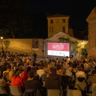 Torna nelle Langhe il festival più “falso” d’Europa