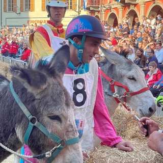 Alba, il Borgo dei Brichèt  cerca una storica tripletta al Palio degli Asini 2024 [FOTO]