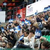 Volley A2M. La vittoria in rimonta di Cuneo su Brescia fa esplodere il tifo del palazzetto: la fotogallery del successo (FOTOGALLERY)