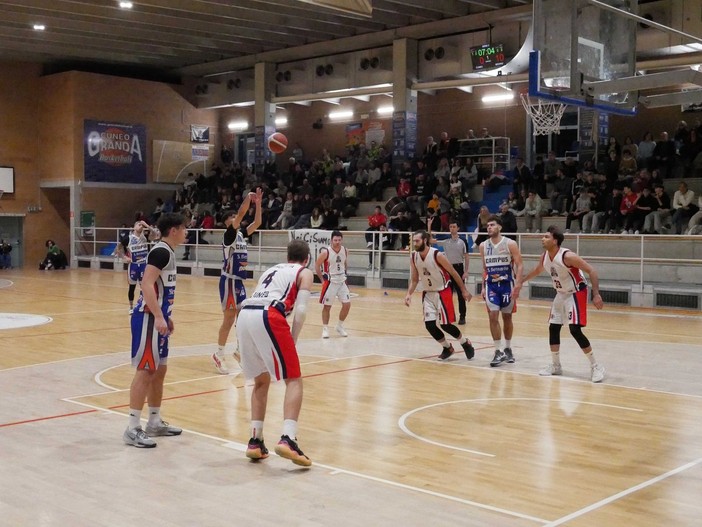 Basket, Serie C: grande partenza per Campus che vince nettamente a Cuneo