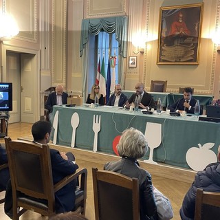 A Mondovì si presenta “Peccati di Gola - Calici &amp; Forchette”