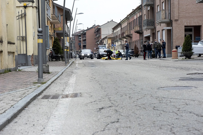 La scena della sparatoria, in frazione Gallo a Grinzane Cavour (foto Barbara Guazzone)