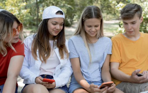 A Farigliano un incontro per la sensibilizzazione ad un uso corretto della tecnologia