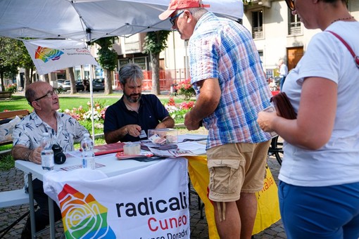 Coltivazione di cannabis: sabato a Cuneo la raccolta firme dei Radicali