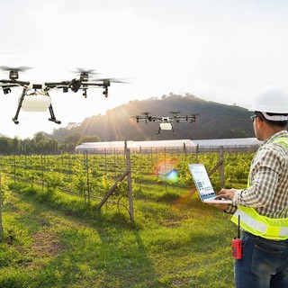 Annuncio di selezione per Piloti di droni nel settore “Agricoltura di Precisione”