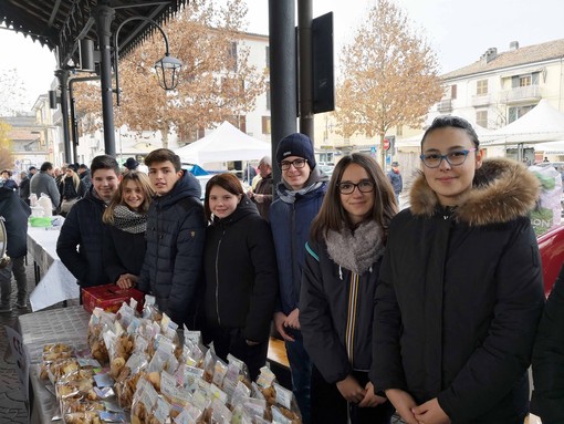 Non mancheranno le visite alle macchine agricole e la possibilità di assaporare caldarroste e i deliziosi biscotti Cesarini dell’Istituto Comprensivo &quot;Cesare Pavese&quot; (foto)