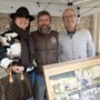 Renato Maunero con Silvia Gullino curatrice del Caffè letterario di Albedo e Gianni Milanesio Fiduciario di Slow Food Bra sostenitori del progetto Fieno Solidale