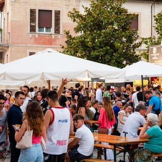 A Cuneo tornano gli Street Chef del Rolling Truck Street Food Festival: nel weekend buon cibo e musica live in Piazza Vincenzo Virginio