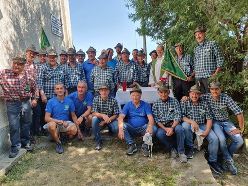 Festa di Santa Sofia a Revello: gli Alpini protagonisti di una giornata di celebrazioni