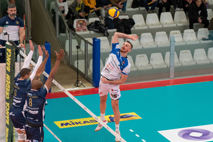 La partita più bella per Andrea Santangelo, che con Simoni Parodi ha trascinato Cuneo alla vittoria per 3-0 in quel di Ravenna (Credits: Daniele Ricci)