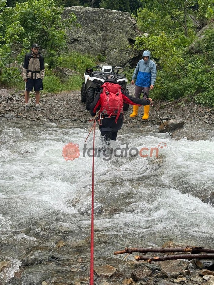 Recupero escursioni in valle Gesso, foto dai gestori dei rifugi valasco col soccorso alpino