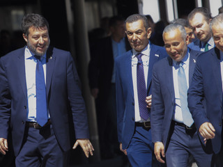 Da sinistra a destra: il ministro Matteo Salvini, il vice presidente della Regione Piemonte Fabio Carosso e l'A.D. Alstom Michele Viale