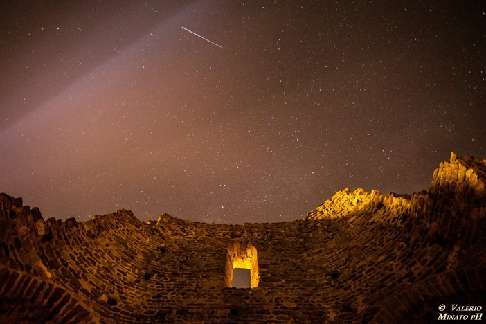 Foto di Valerio Minato: Sacra di San Michele sotto le stelle