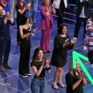 Valentina Bernardi (indicata dalla freccia verde) in una delle precedenti puntate di The Floor