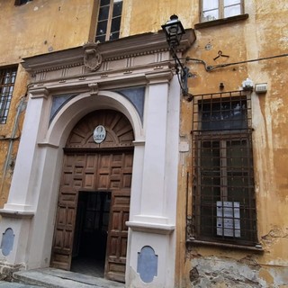 Saluzzo, ingresso del liceo Classico Bodoni in via Della Chiesa