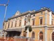 Stazione di Saluzzo, al via l'allestimento dei ponteggi per i lavori sul tetto.