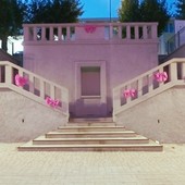 Lo scalone di San Michele Mondovì in rosa per la campagna LILT