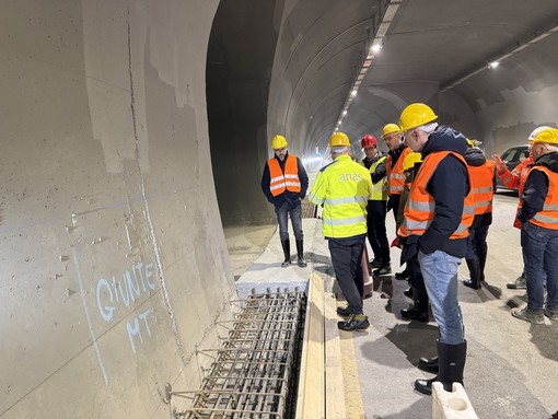 Il sopralluogo al tunnel di Tenda