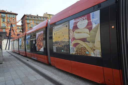 Mondovì racconta le sue bellezze e tradizioni sui tram di Nizza