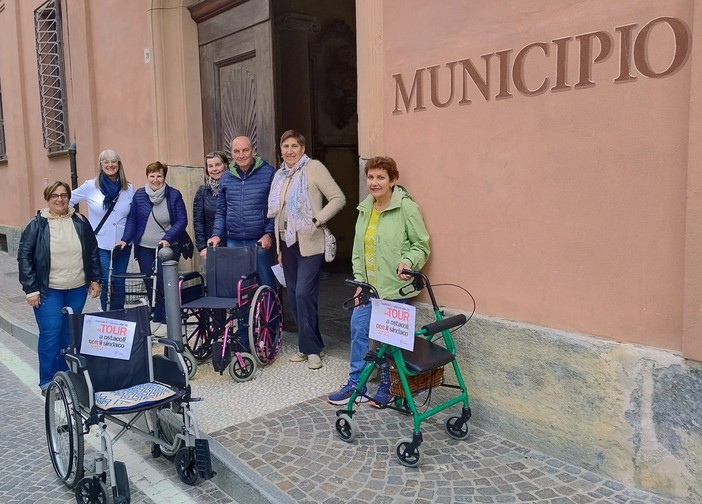 Busca, il &quot;tour in carrozzina&quot; apre l'attività di censimento delle barriere architettoniche cittadine