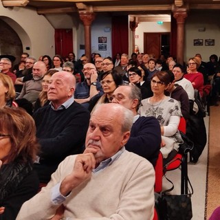 Momenti di approfondimento presso il teatro comunale di via Allerino